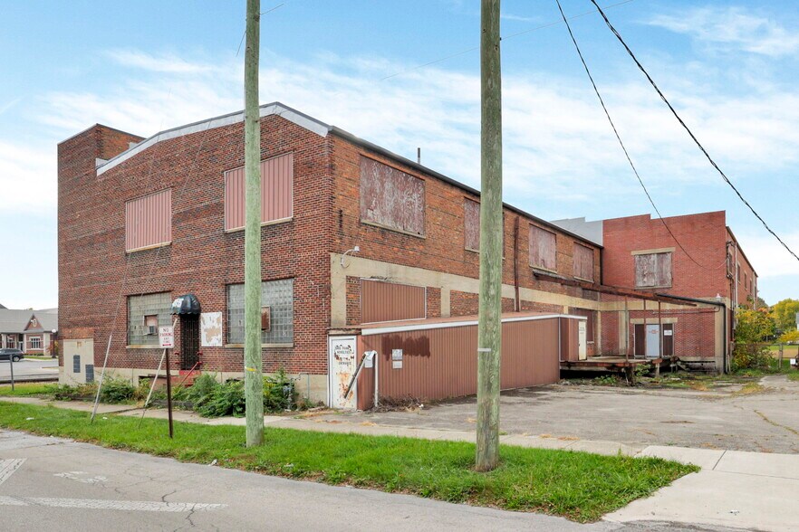 More Photos Of 435 N Elizabeth St, Lima Warehouse For Sale