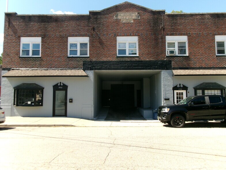 More Photos Of 103 Arch St, Butler Storefront Retail Residential For Sale