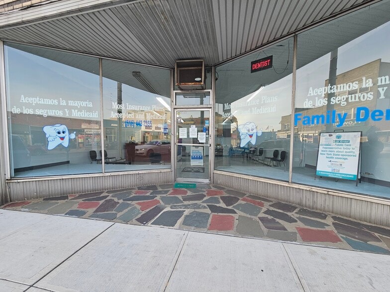 More Photos Of 24-26 W Merrick Rd, Freeport Storefront For Sale