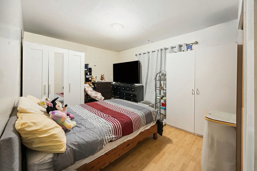 More Photos Of 41 Storms Ave, Jersey City Land For Sale