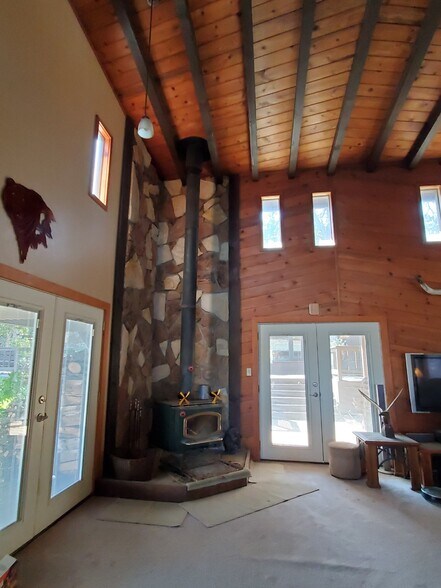 More Photos Of 13279 Roadrunner Loop, Red Bluff Airplane Hangar For Sale