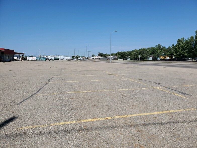 More Photos Of 804 S 5th St, Aberdeen Warehouse For Sale