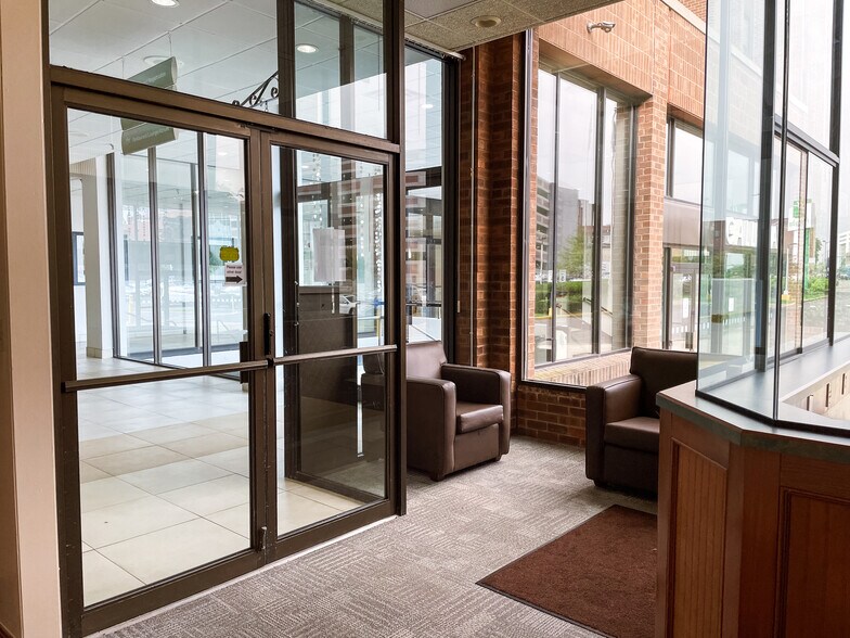 More Photos Of 2-8 Hawley St, Binghamton Hotel For Lease