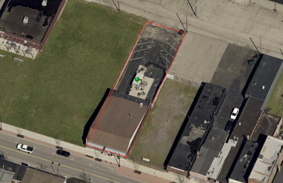 More Photos Of 1357 Central Ave, Middletown Storefront For Sale
