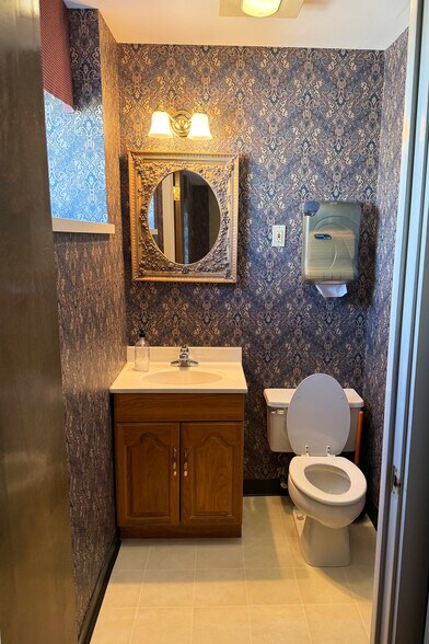 More Photos Of 3 Summer St, Hingham Office Residential For Lease