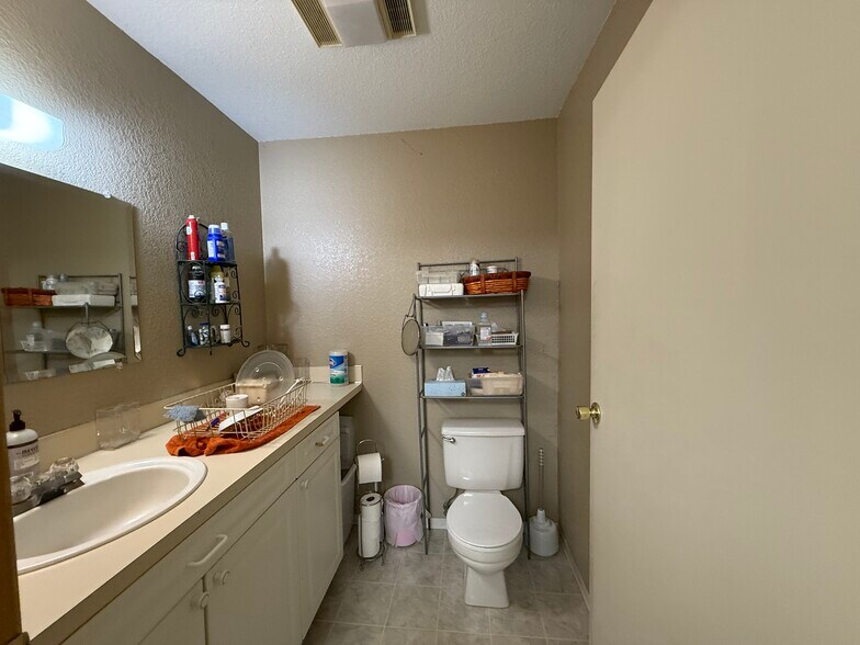 More Photos Of 1910 Bay Ave, Ocean Park Freestanding For Sale