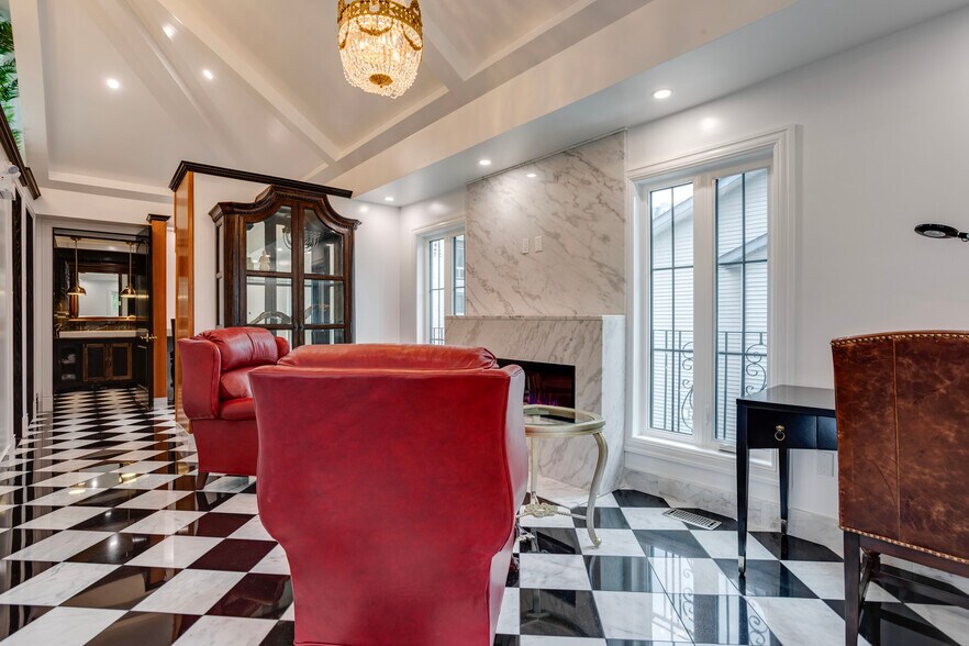 More Photos Of 11833 102 Ave NW, Edmonton Medical For Sale