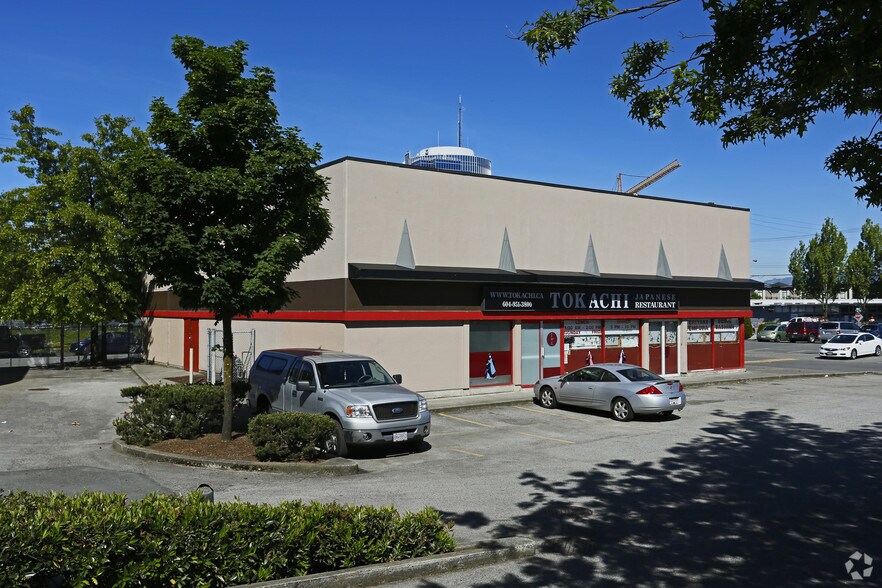 More Photos Of 10767 King George Blvd, Surrey Restaurant For Sale