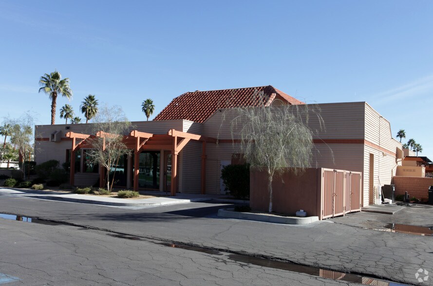 More Photos Of 1201 E Palm Canyon Dr, Palm Springs Restaurant For Lease