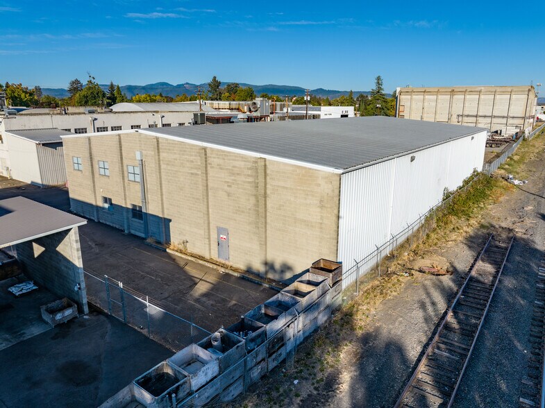 More Photos Of 619 S Fir St, Medford Refrigeration Cold Storage For Sale
