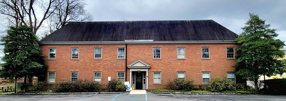 More Photos Of 26 Madison Ave, Morristown Medical For Lease