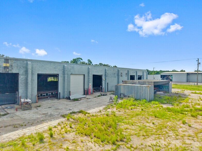 More Photos Of 15439 US Highway 301, Dade City Warehouse For Sale