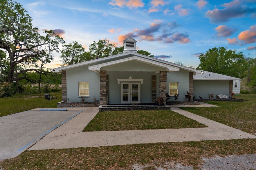 Primary Photo Of 14231 Old Mission Rd, Dade City Religious Facility For Sale