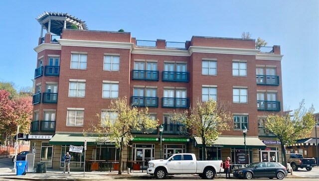 More Photos Of 100 Market St, Chattanooga Storefront For Sale