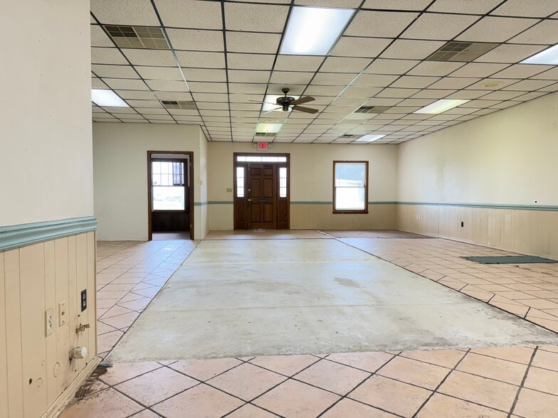 More Photos Of 803 Beverly Pky, Pensacola Parking Lot For Sale