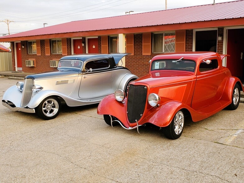 More Photos Of 1617 N Summit St, Arkansas City Hotel For Sale