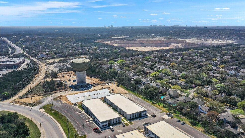 More Photos Of 4318 De Zavala Rd, San Antonio Office For Lease