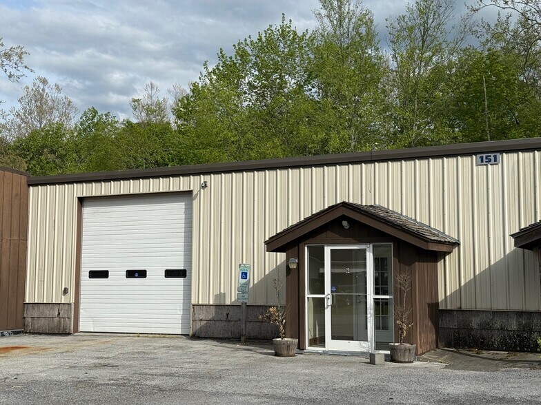 More Photos Of 151 H O Aldridge Rd, Boone Service For Lease