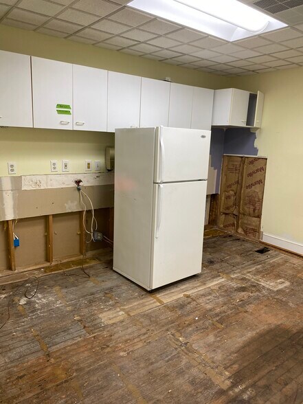 More Photos Of 15 S Gordons Aly, Atlantic City Apartments For Sale