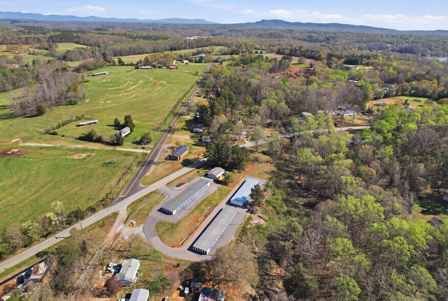 More Photos Of 3110 Saluda Dam Rd, Easley Self Storage For Sale