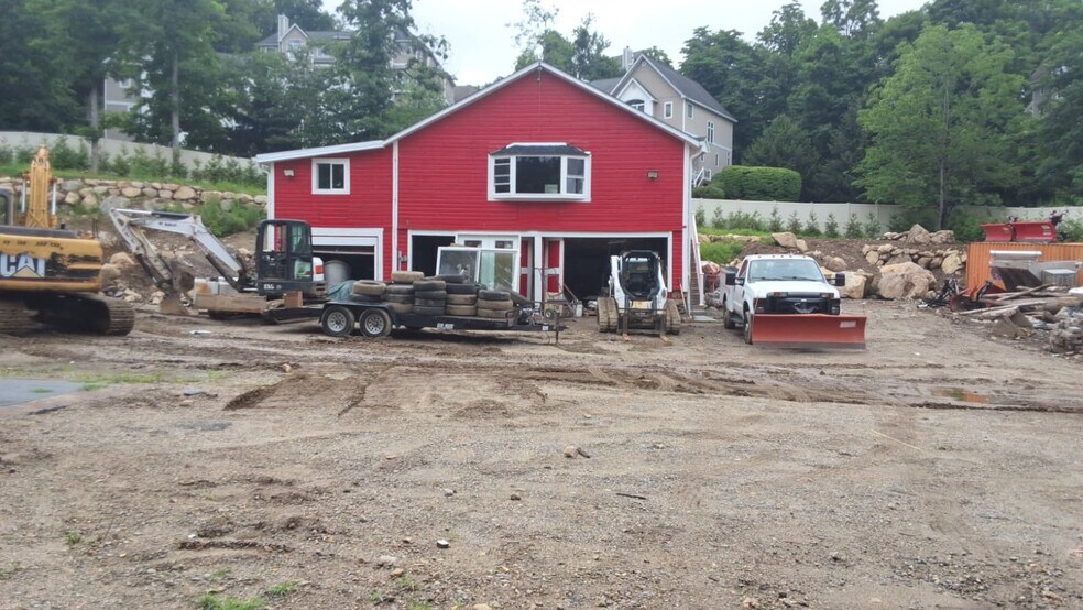 More Photos Of 915 Route 9W, Fort Montgomery Apartments For Sale