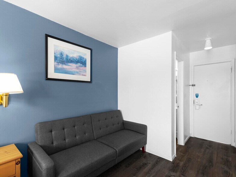 More Photos Of 935 9th Ave, Sidney Hotel For Sale