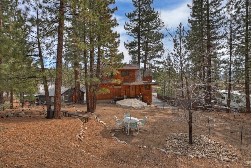 More Photos Of 39128 N Shore Dr, Fawnskin Specialty For Sale
