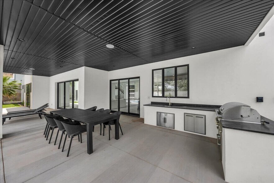More Photos Of 3366 W 2100 S, Hurricane Multifamily For Sale