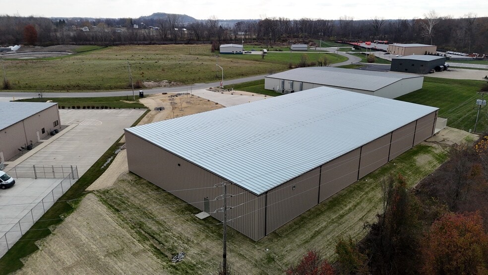 More Photos Of 4646 Arden Dr, Fort Wayne Industrial For Sale