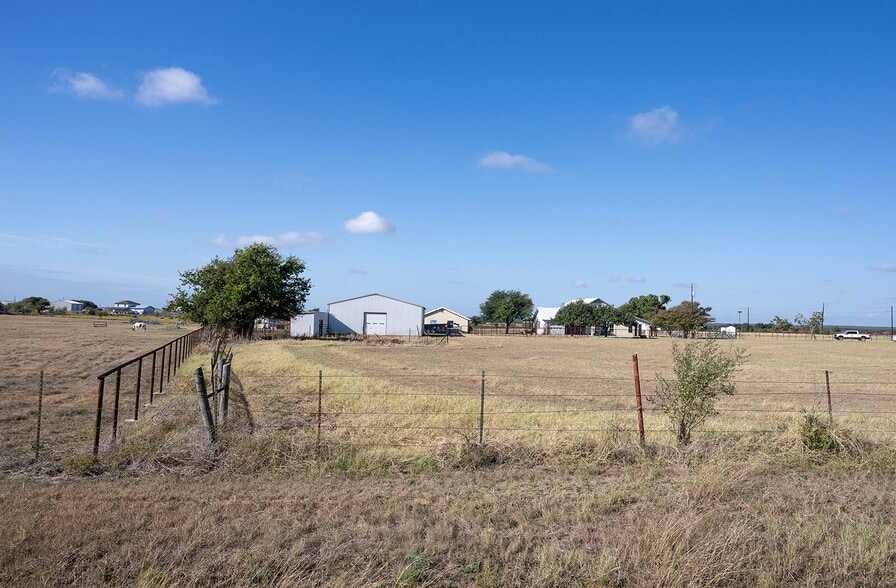 More Photos Of 1833 County Road 305, Jarrell Land For Sale