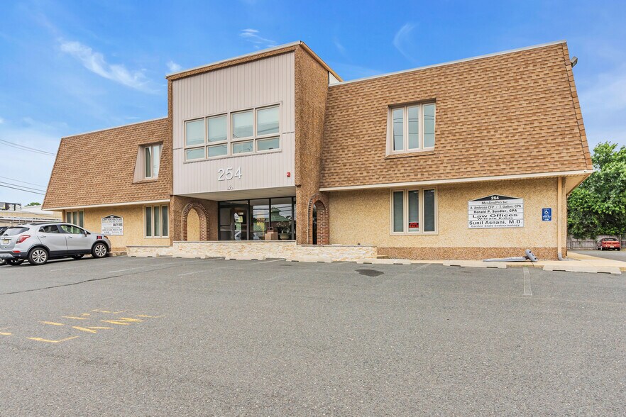 More Photos Of 254 Brick Blvd, Brick Medical For Lease