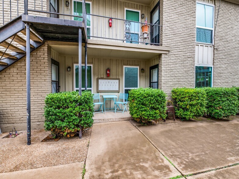 More Photos Of 5504-5508 Birchman Ave, Fort Worth Apartments For Sale