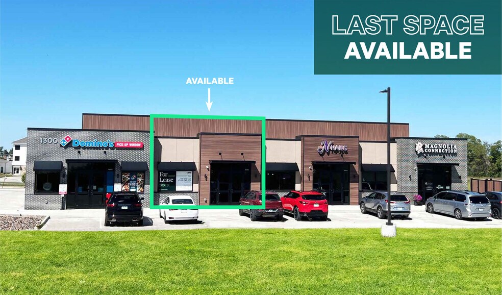 More Photos Of Highway 28 & Turnberry Road, Norwalk Storefront Retail Office For Lease
