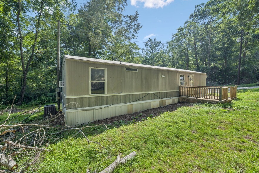 More Photos Of 9314 Beeler Ct, Bon Aqua Manufactured Housing Mobile Home Park For Sale