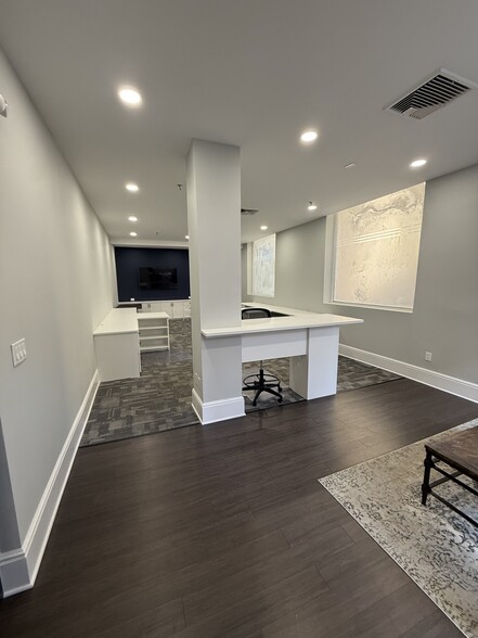 More Photos Of 83-85 Washington St, Norwalk Loft Creative Space For Sale