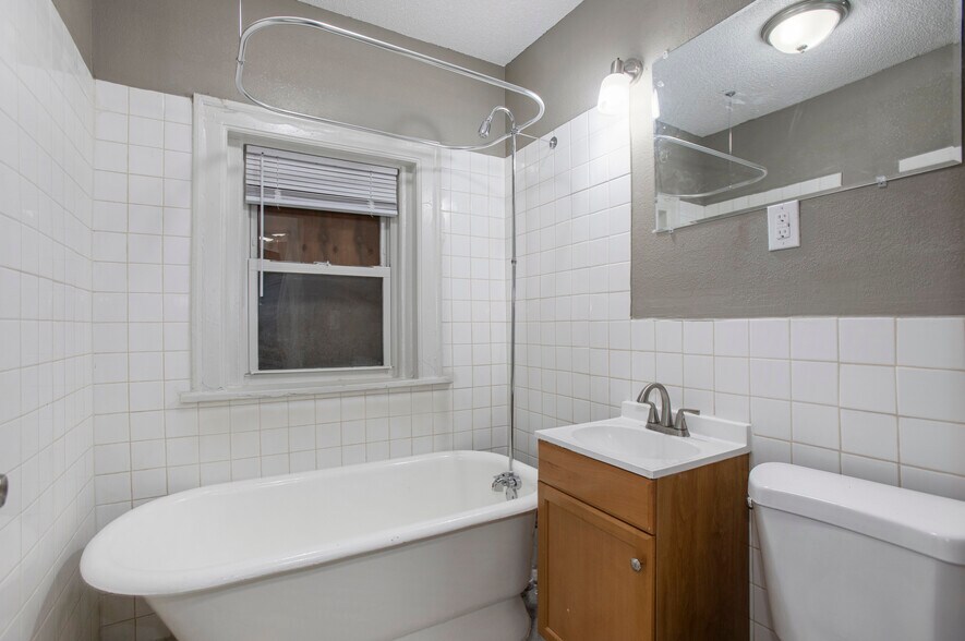 More Photos Of 3214-3220 Saint John Ave, Kansas City Apartments For Sale