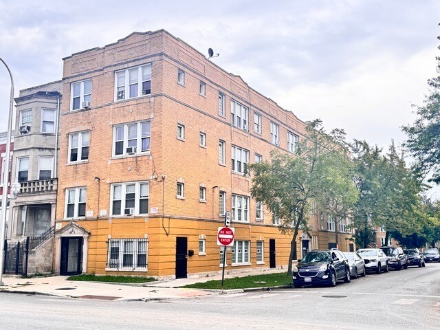 Primary Photo Of 4459 W Jackson Blvd, Chicago Apartments For Sale
