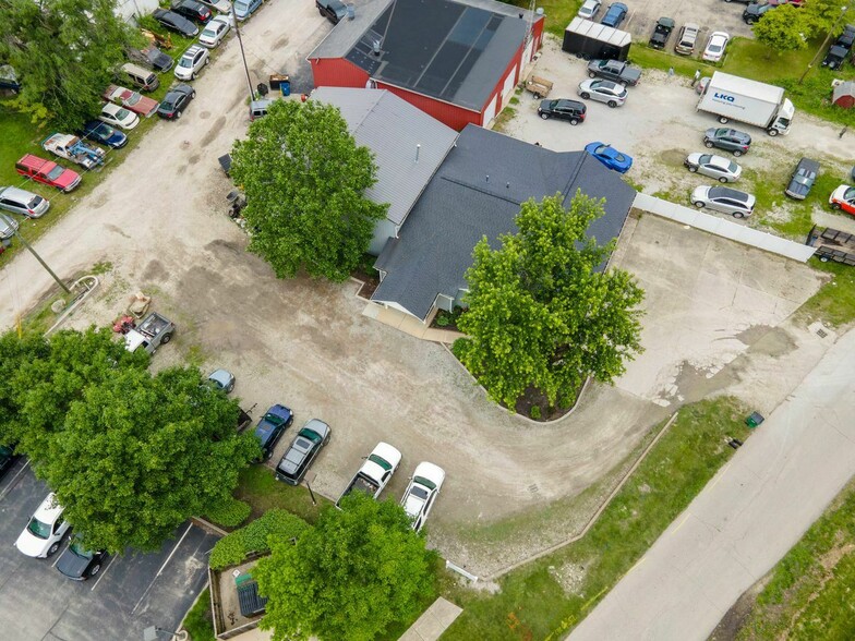 More Photos Of 10540 Jessup Blvd, Carmel Flex For Lease