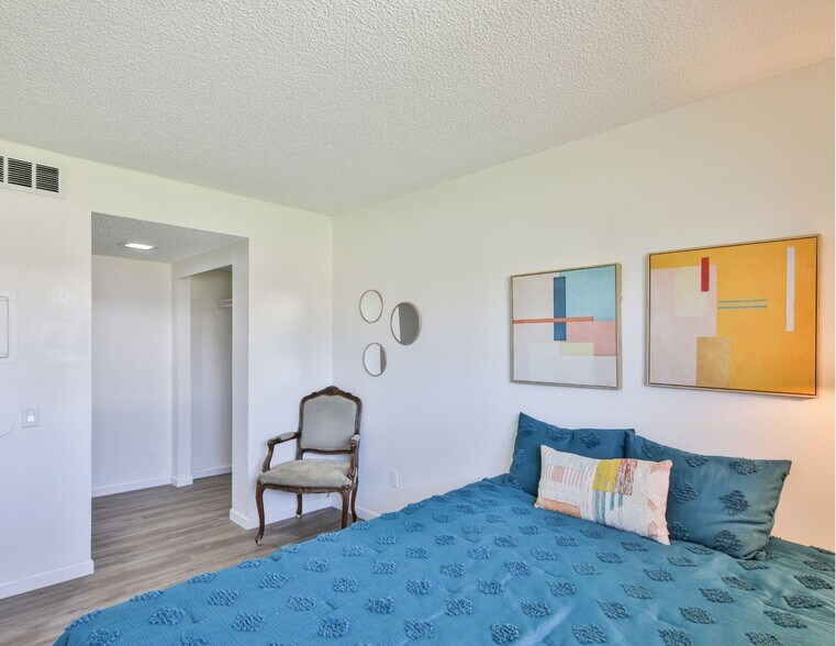 More Photos Of 46595 Vargas Rd, Indio Apartments For Sale