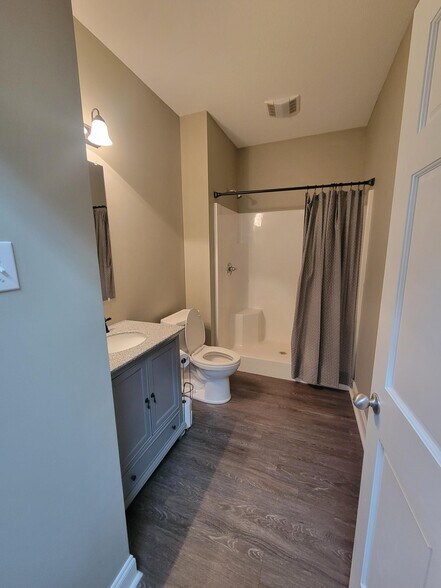 More Photos Of 703 William Blount Dr, Maryville Office For Sale