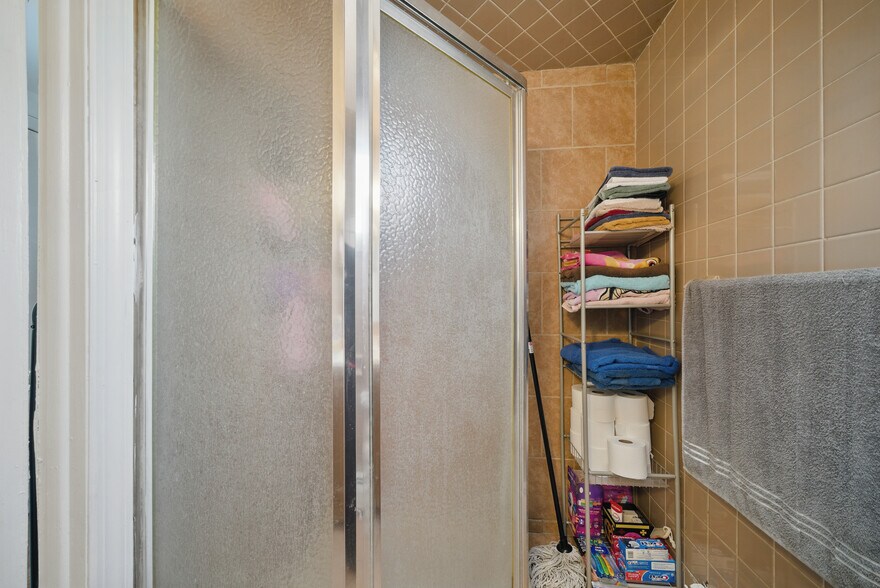 More Photos Of 203 E Blackwell St, Dover Multifamily For Sale