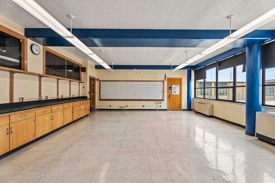 More Photos Of 3550 E Ross Pky, Wichita Specialty For Sale