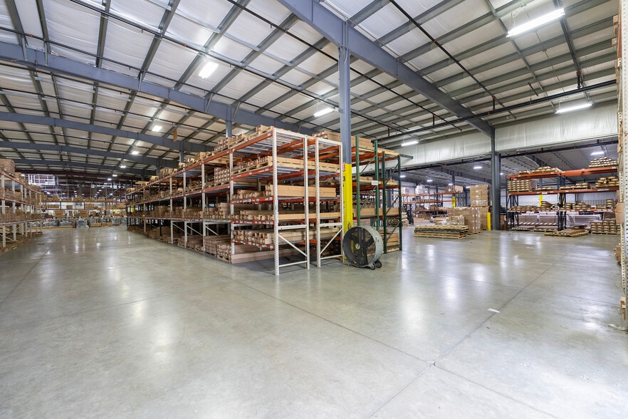 More Photos Of 1000 Sako Ct, Elkhart Warehouse For Lease