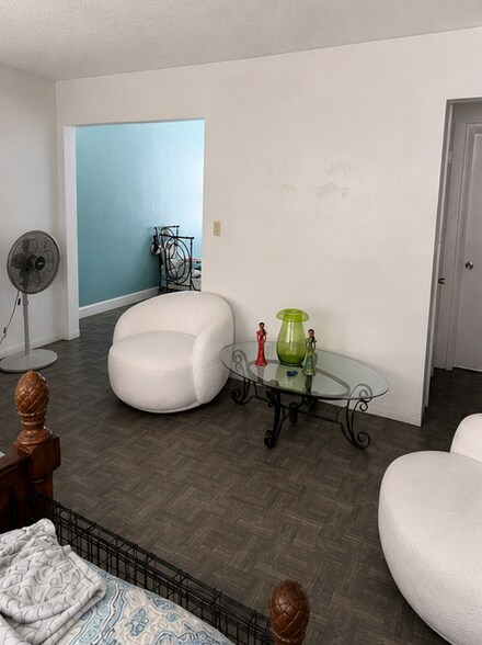 More Photos Of 1927- 1929 Roosevelt st, Hollywood Apartments For Sale