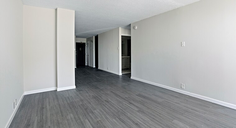 More Photos Of 2 28th St, Newport News Apartments For Sale