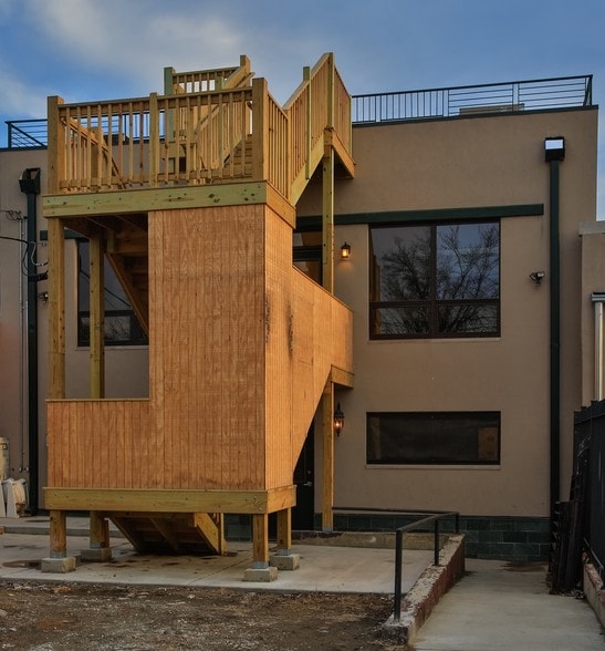 More Photos Of 1817 Church St, Evanston Loft Creative Space For Sale