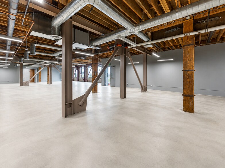 More Photos Of 440 Seaton St, Los Angeles Loft Creative Space For Lease