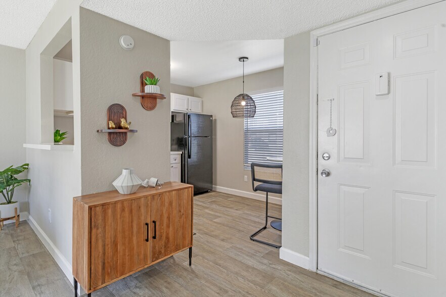 More Photos Of 2450 Hartwell Ave, Sanford Apartments For Sale