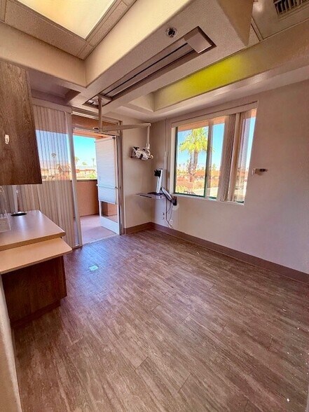 More Photos Of 73929 Larrea St, Palm Desert Medical For Sale