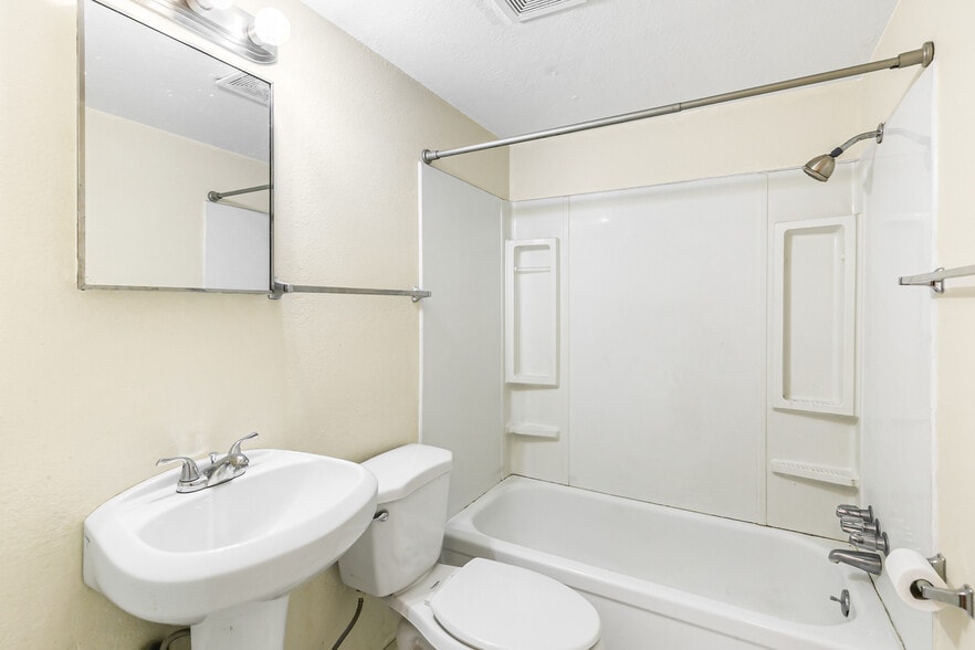 More Photos Of 1152 York St, Denver Apartments For Sale